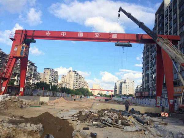 廣東中山龍門吊出租10噸36米倒三角龍門吊