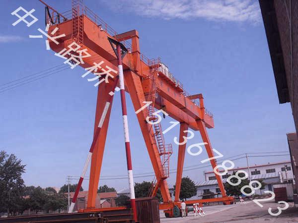 雙梁龍門吊如何進(jìn)行鋼絲繩的檢查和維護(hù)