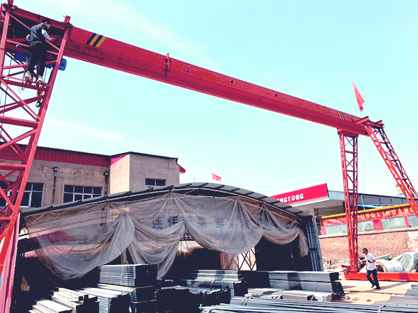 四川成都龍門吊銷售廠家質(zhì)量無需多言